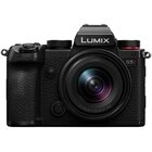 Panasonic Lumix S5D + 18-40mm f/4.5-6.3 + Lumix S 85mm f/1.8