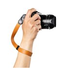 Peak Design CUFF - Cinturino da polso in pelle Ambra