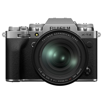 Fujifilm X-T4 Silver + XF 16-80mm f/4 + VG-XT4