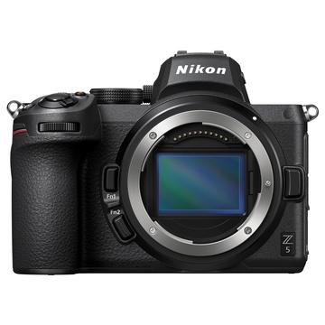 Nikon Z5 Body + SD 64GB Lexar 667x Pro