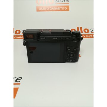 Panasonic Lumix GX80 + 12-32mm f/3.5-5.6 Nera USATO CIRCA 2000 SCATTI