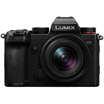 Lumix s5d + 18-40mm f/4.5-6.3