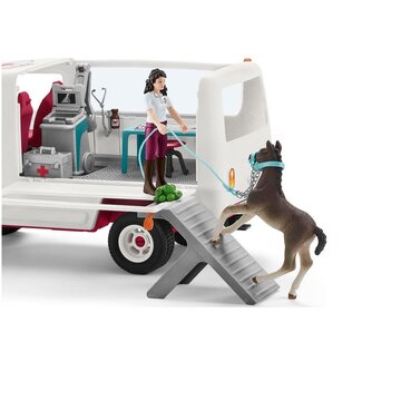 Schleich Horse Club Mobile Vet with Hanoverian Foal