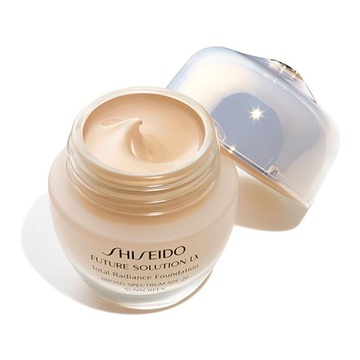 Shiseido Total Radiance Foundation