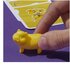 Hasbro Gaming Piggy Piggy, gioco di carte divertente per famiglie, da 2 a 6 giocatori, dai 7 anni in su