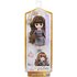 Spin Master Wizarding World Bambola articolata Hermione Granger 20cm, con bacchetta e divisa di Hogwarts - dai 5 anni in su