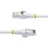 STARTECH .com Cavo Ethernet CAT 6a - 7m - Bianco - Cavo di rete LAN Low Smoke Zero Halogen (LSZH) - 10GbE 500MHz 100W PoE++ - Filo/Cavo patch schermato S/FTP con spinotto RJ45 antigroviglio e rilievi di trazione