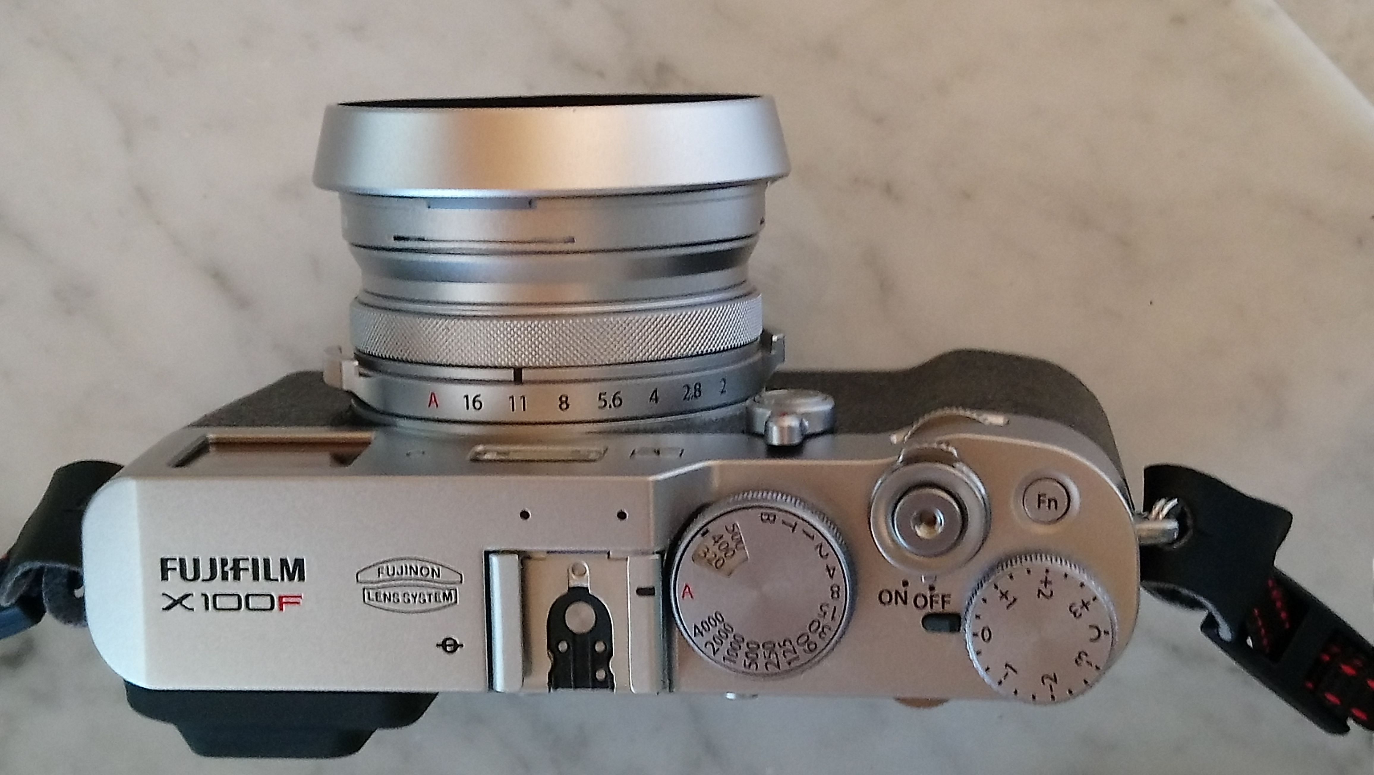LH100 Silver Kit Paraluce e Anello adattatore filtro per Fujifilm serie X100