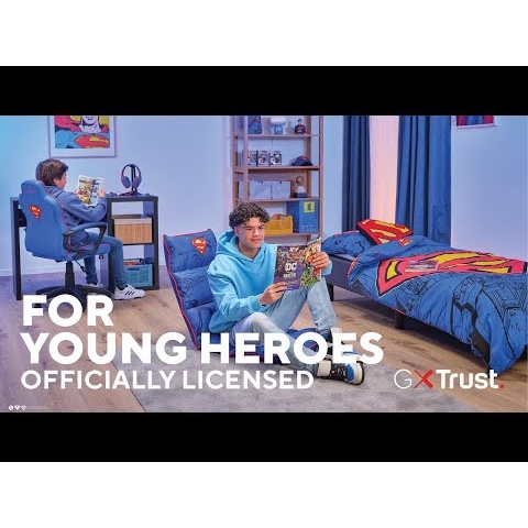 The best officially licensed Superman accessories for young heroes (IT)