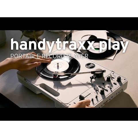 handytraxx play: Portable vinyl performance, perfected.