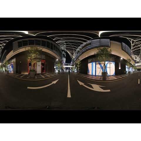 Insta360 Titan - Night Street Scene